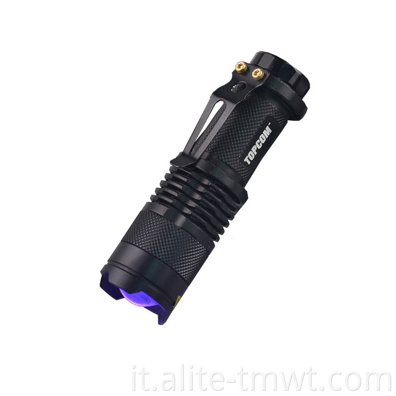 Potente torcia zoomabile da 395 nm Torch Light Docket Lumens per l'uso di emergenza all'aperto in campeggio